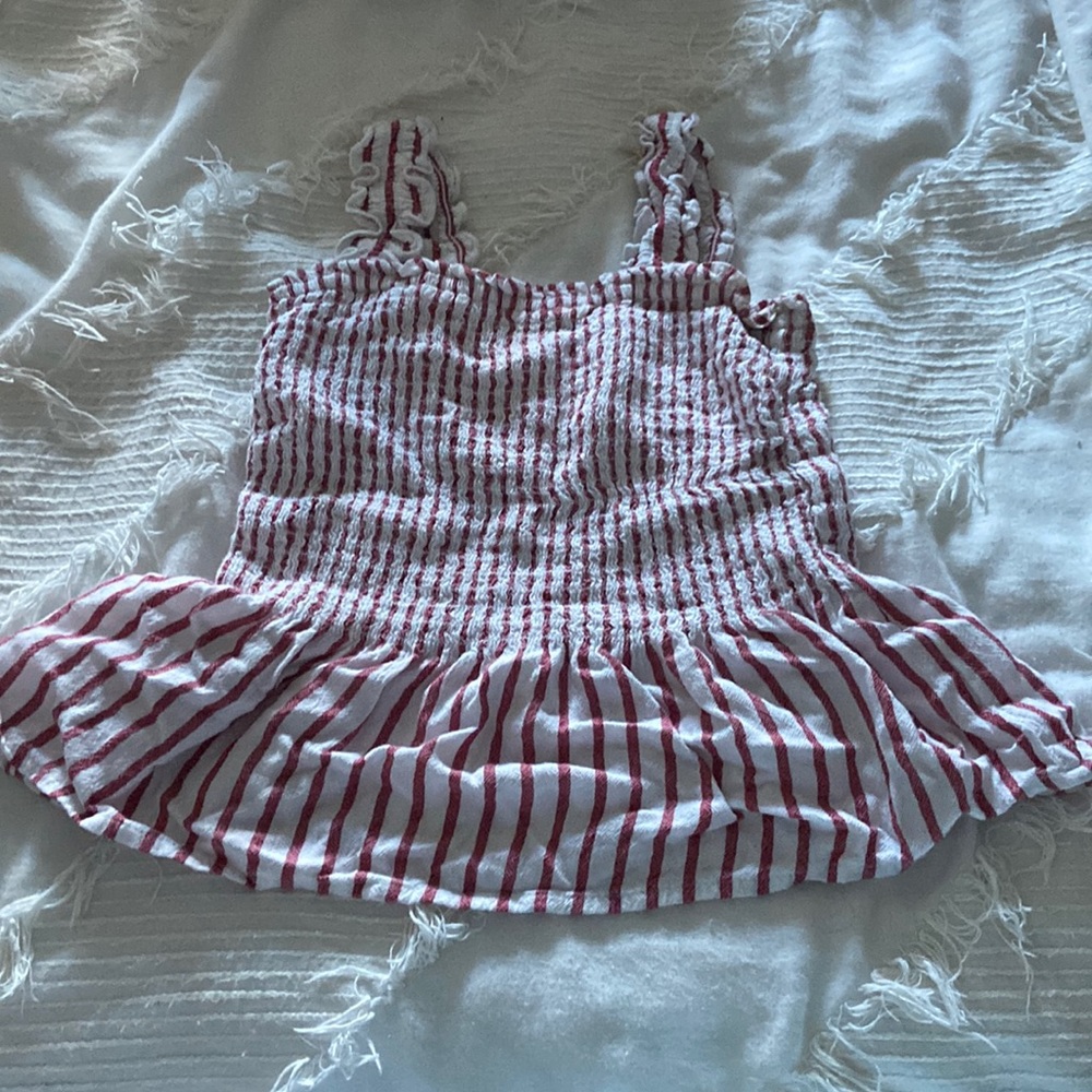 Cute Hollister top